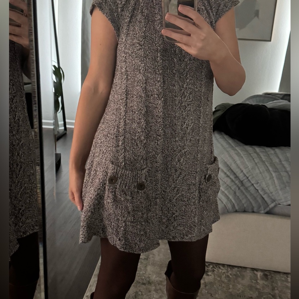 Elegant Cable Knit Short Sleeve Brown White Thread Sweater Dress - Picture 11 of 11